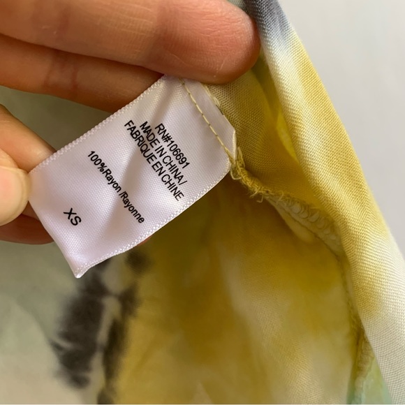 YFB Young Fabulous Broke Carmen Tie Dye tie open front top blouse - Picture 10 of 16
